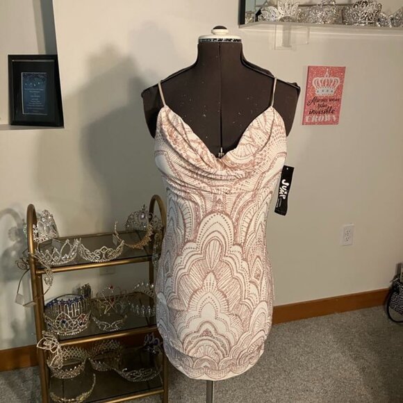 Jump Dresses & Skirts - Gold Glitter Jump Cocktail Dress